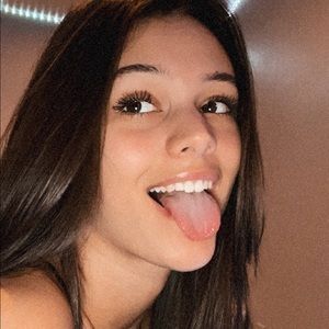 Meet your Posher, Hannah grace